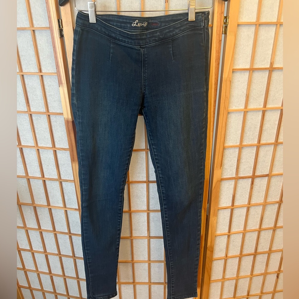 Vintage Levi’s low rise jeans